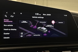 met. sininen Kia Niro 2024 kuva 28.