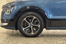 met. sininen Kia Niro 2024 kuva 35.