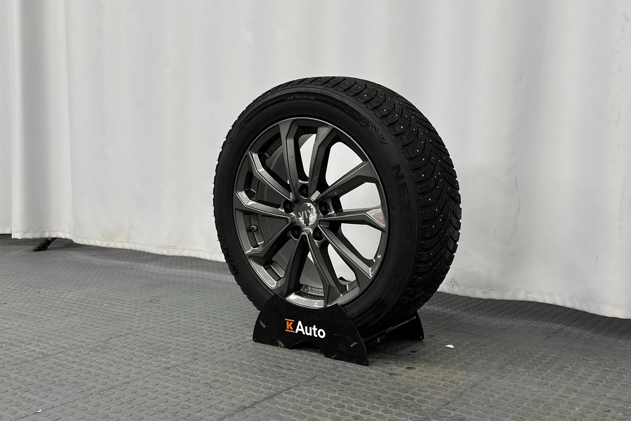 valkoinen Kia Niro 2020 kuva 13.