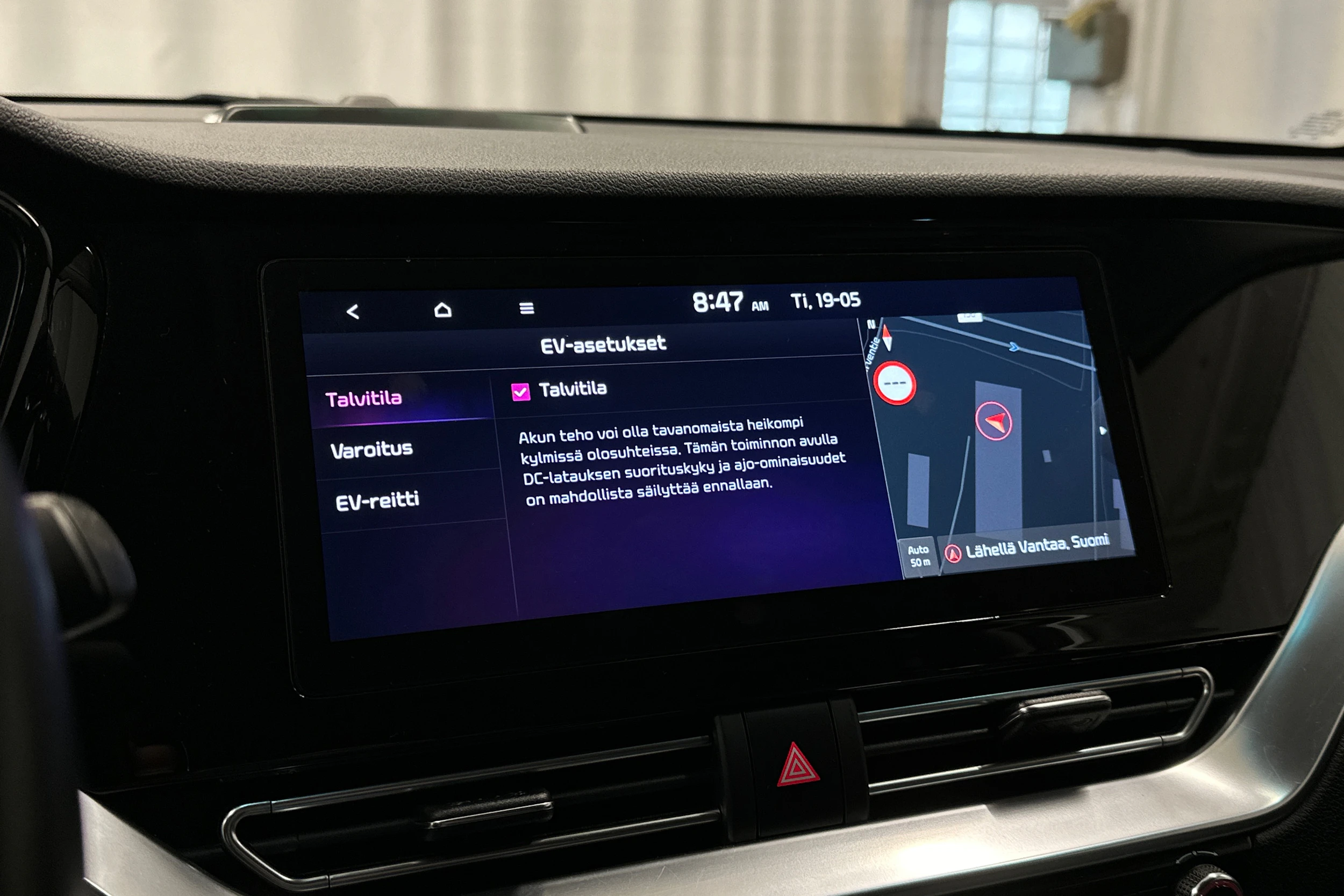 valkoinen Kia Niro 2020 kuva 21.
