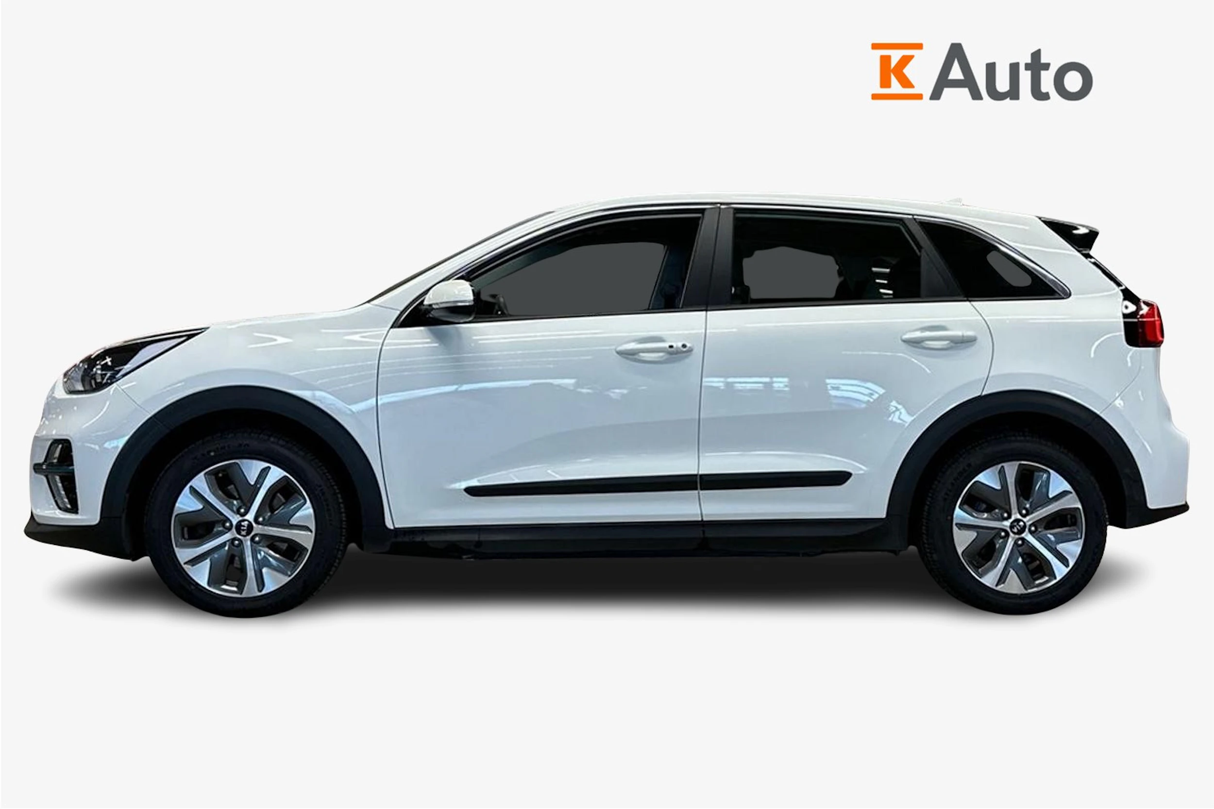 valkoinen Kia Niro Electric 2020 kuva 7.