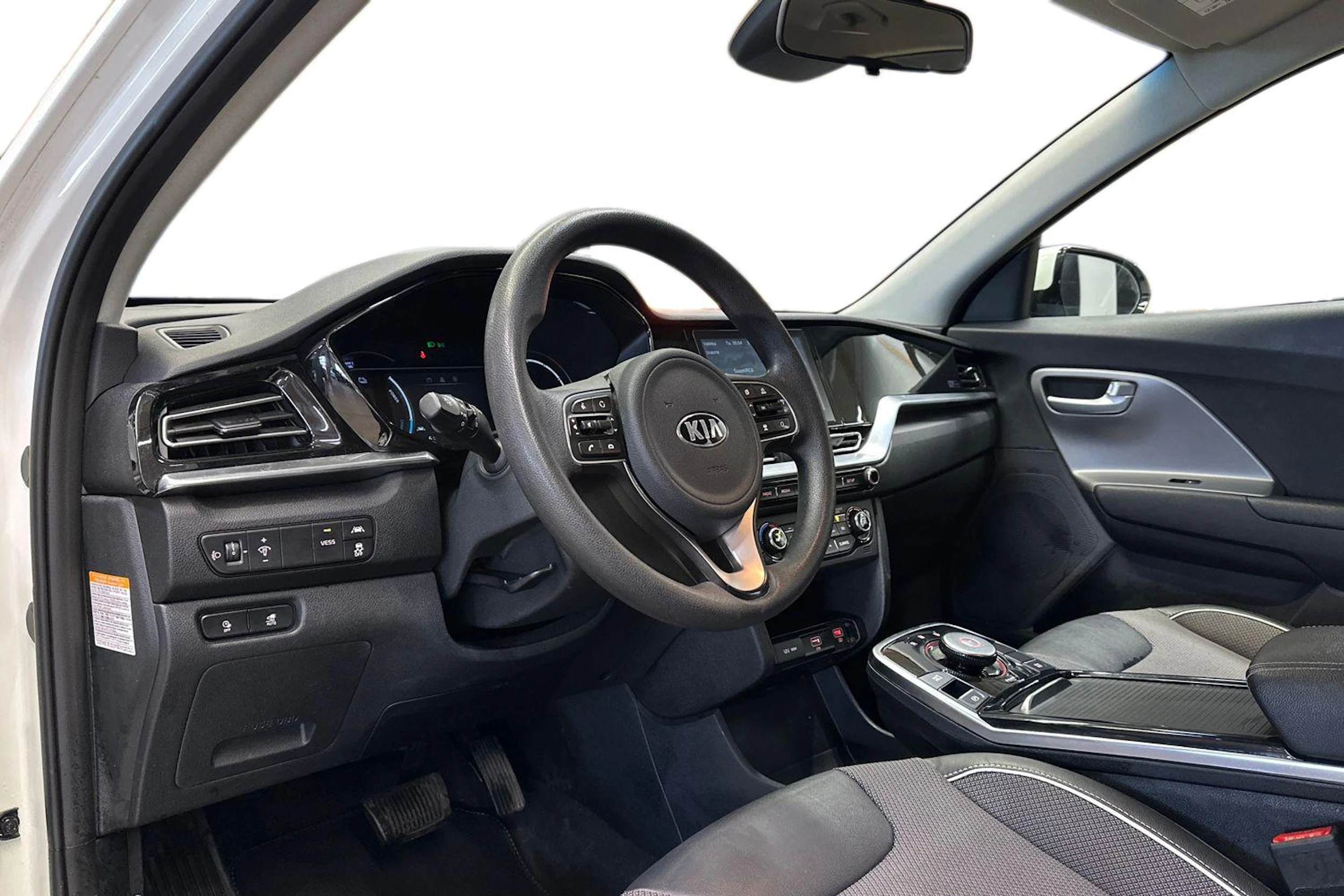 valkoinen Kia Niro Electric 2020 kuva 8.