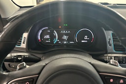 harmaa Kia Niro Electric 2020 kuva 19.