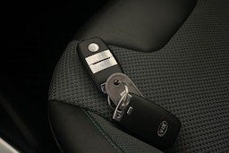 harmaa Kia Niro Electric 2020 kuva 27.
