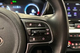 musta Kia Niro Electric 2021 kuva 26.