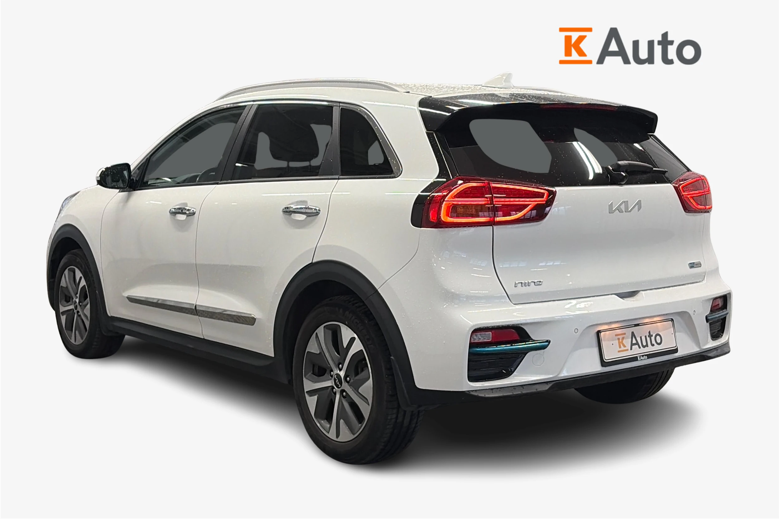valkoinen Kia Niro Electric 2022 kuva 2.