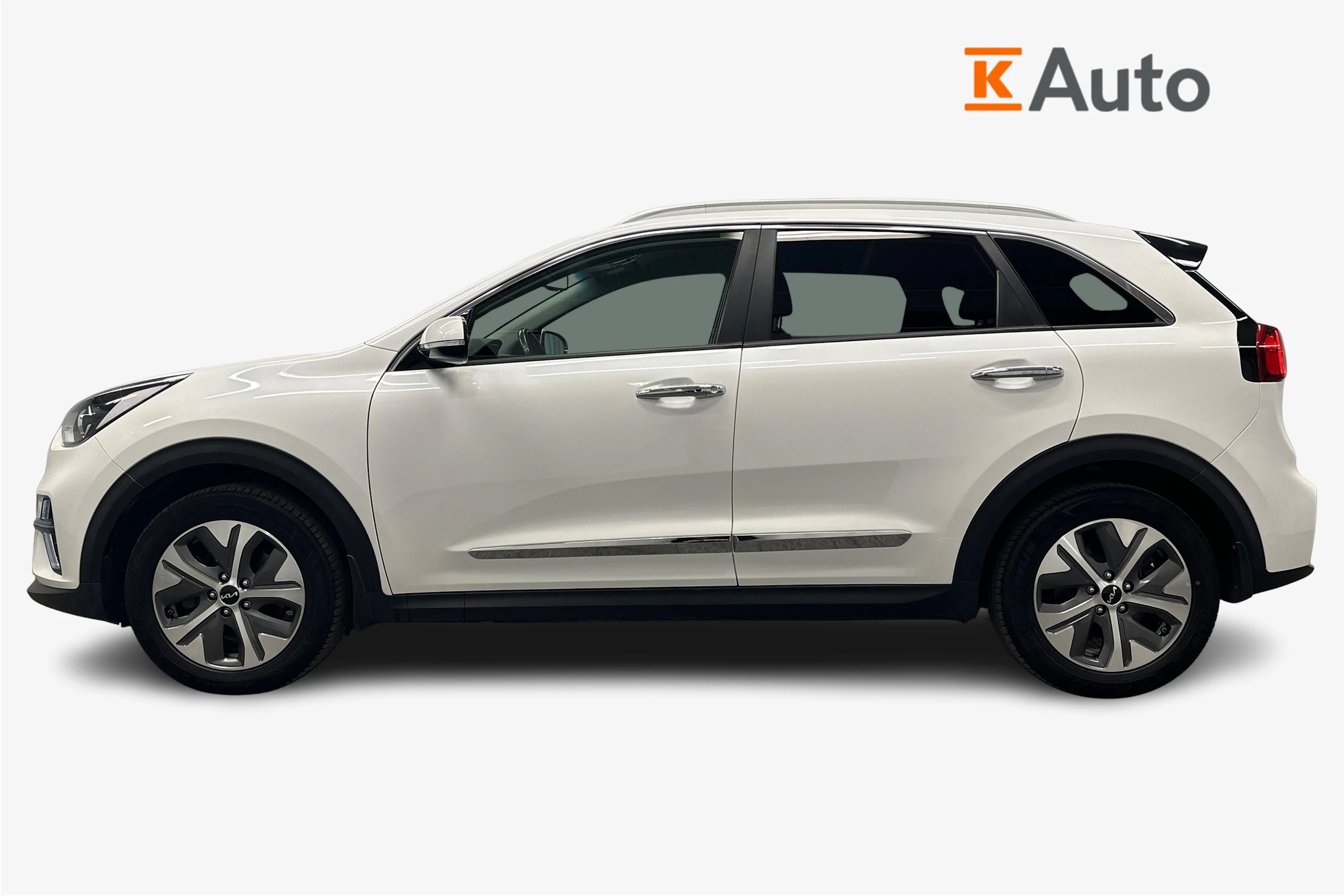 valkoinen Kia Niro Electric 2022 kuva 5.