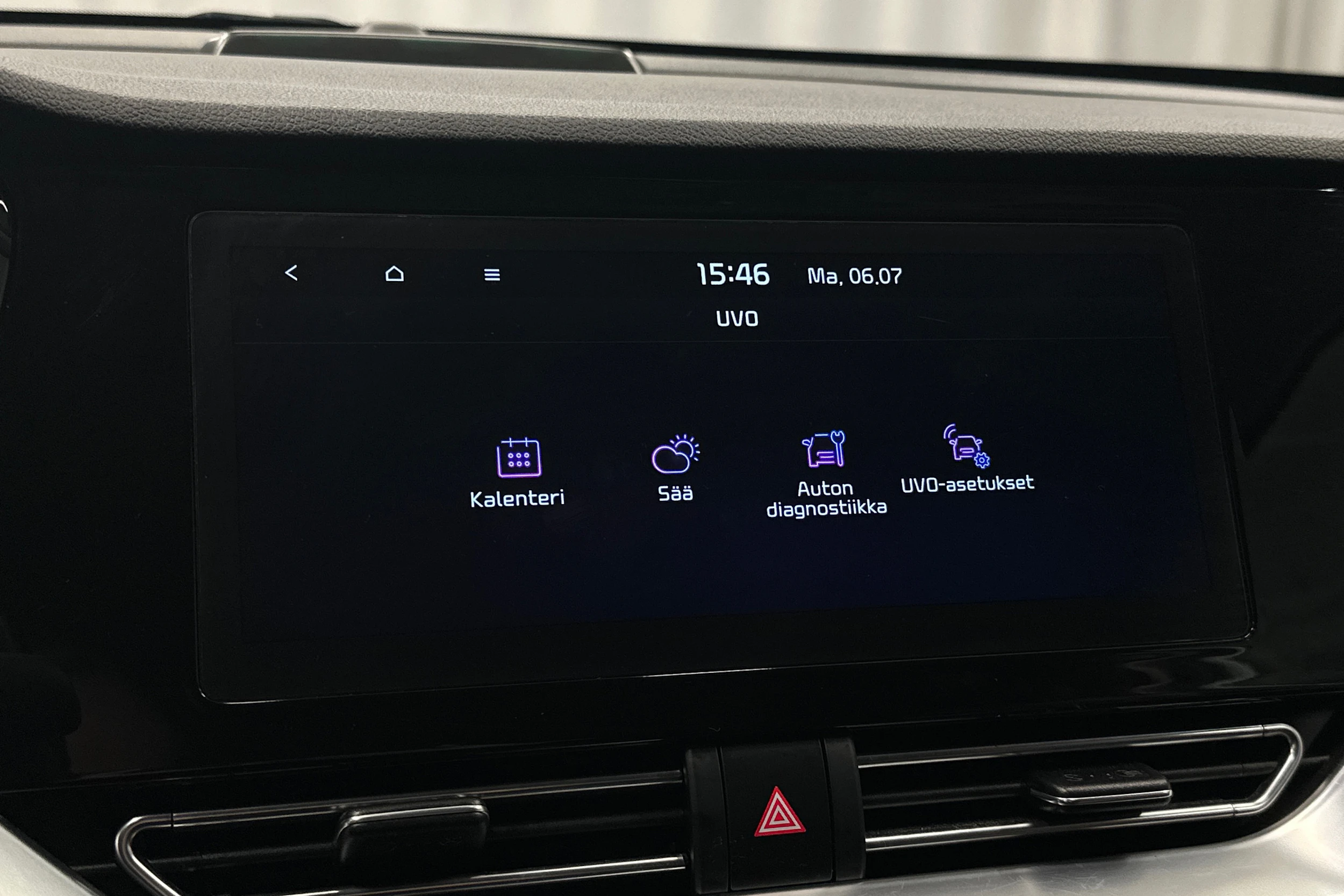 valkoinen Kia Niro Electric 2022 kuva 25.