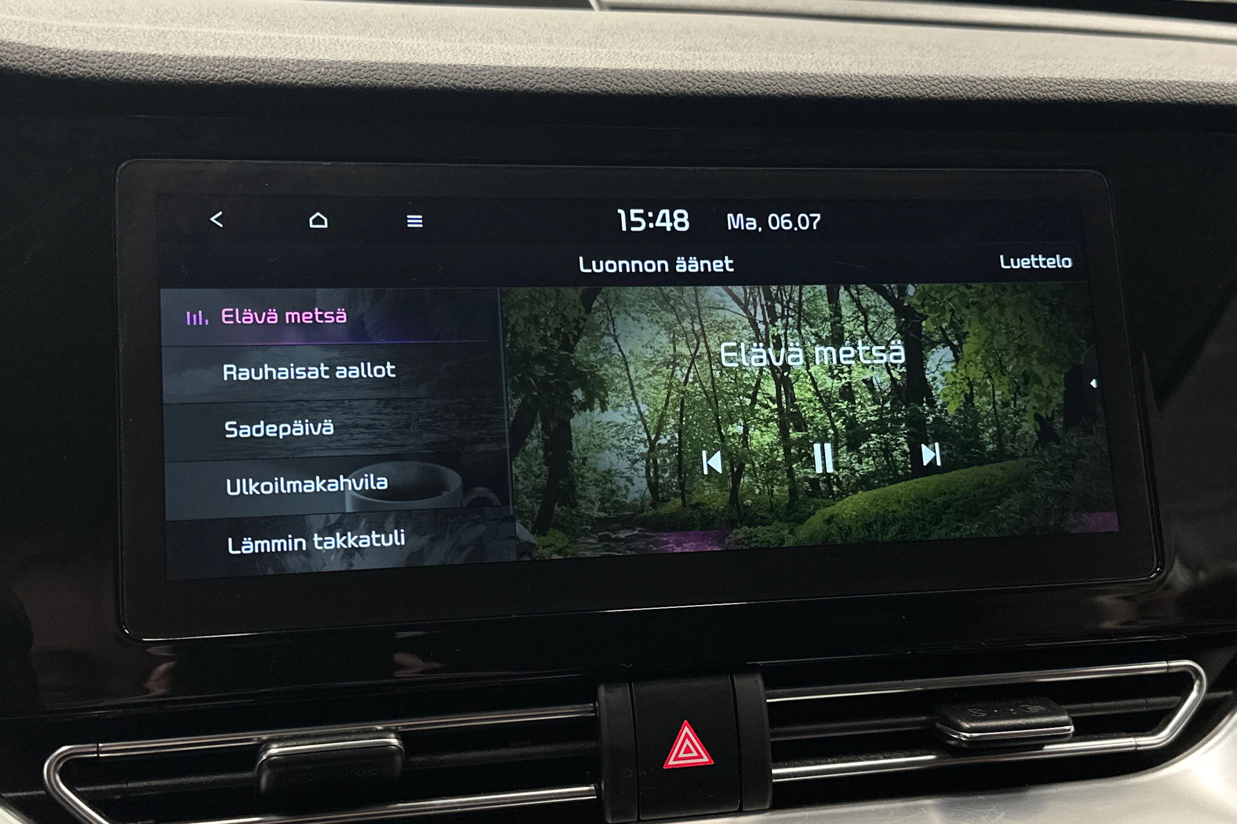 valkoinen Kia Niro Electric 2022 kuva 28.