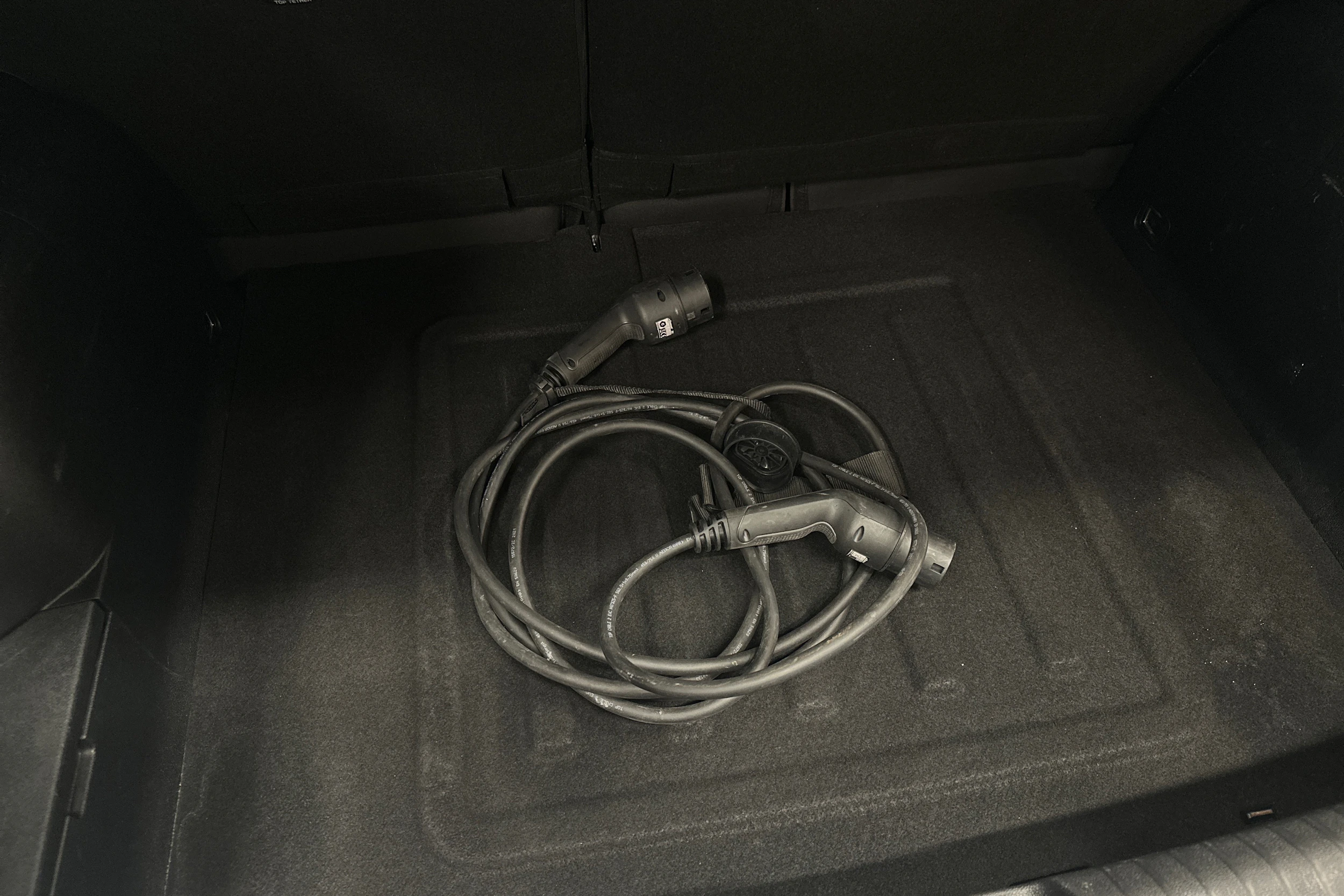 valkoinen Kia Niro Electric 2022 kuva 36.