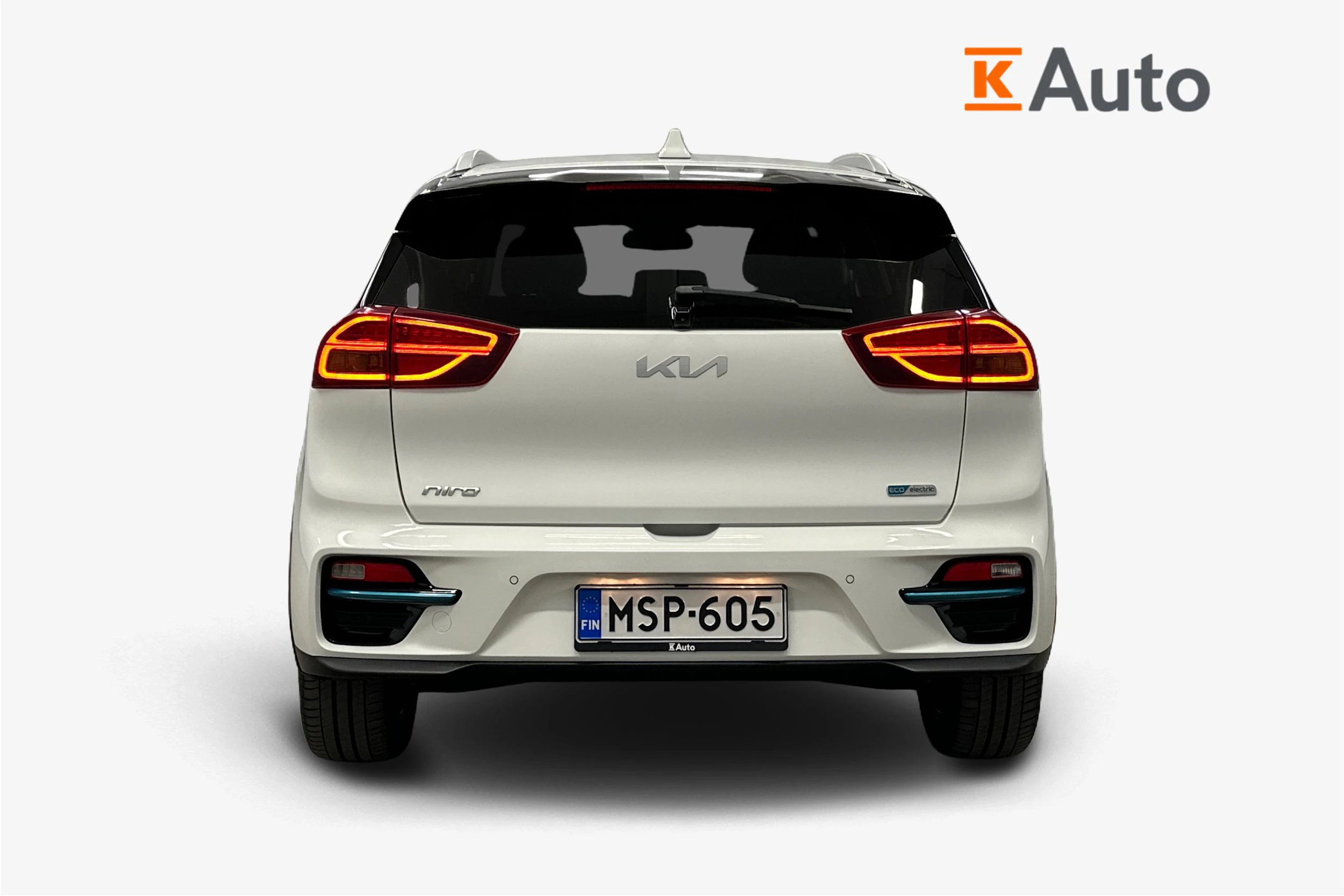 valkoinen Kia Niro Electric 2022 kuva 3.