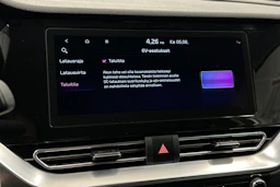 valkoinen Kia Niro Electric 2022 kuva 21.