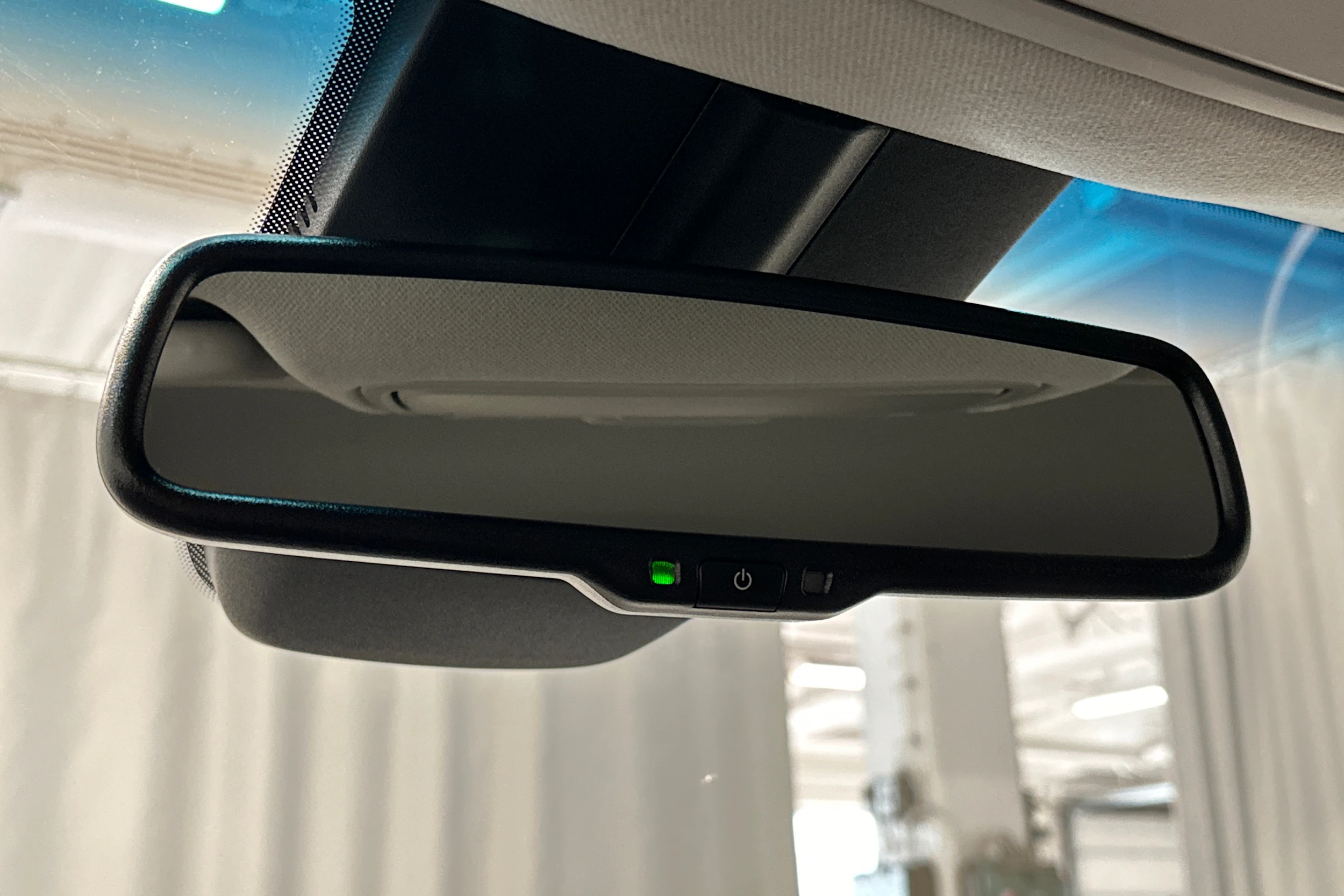 valkoinen Kia Niro Electric 2022 kuva 28.
