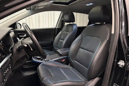 musta Kia Niro Electric 2022 kuva 15.
