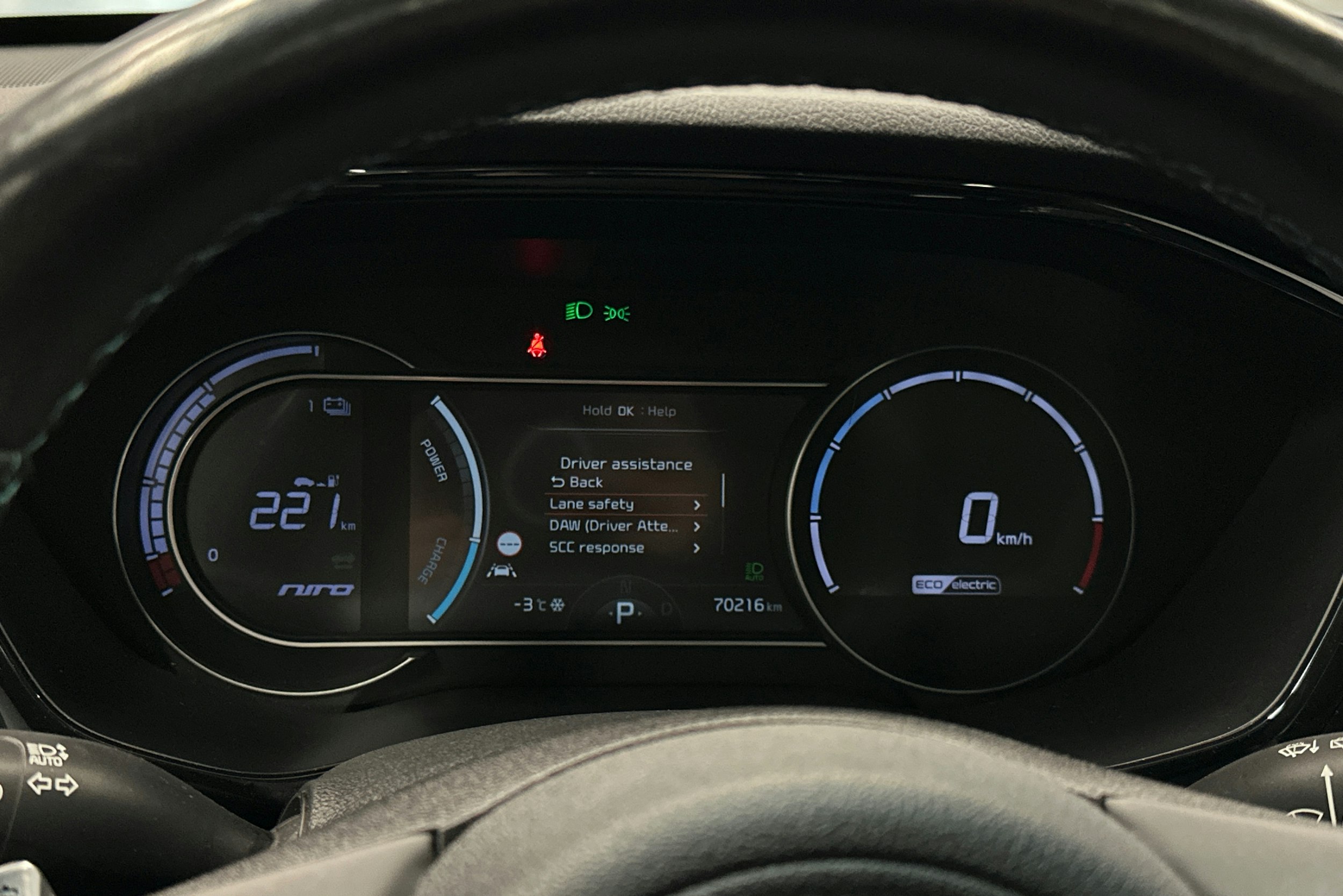 musta Kia Niro Electric 2022 kuva 23.