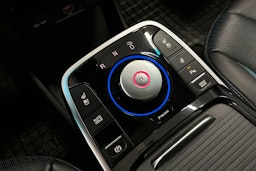 musta Kia Niro Electric 2022 kuva 33.