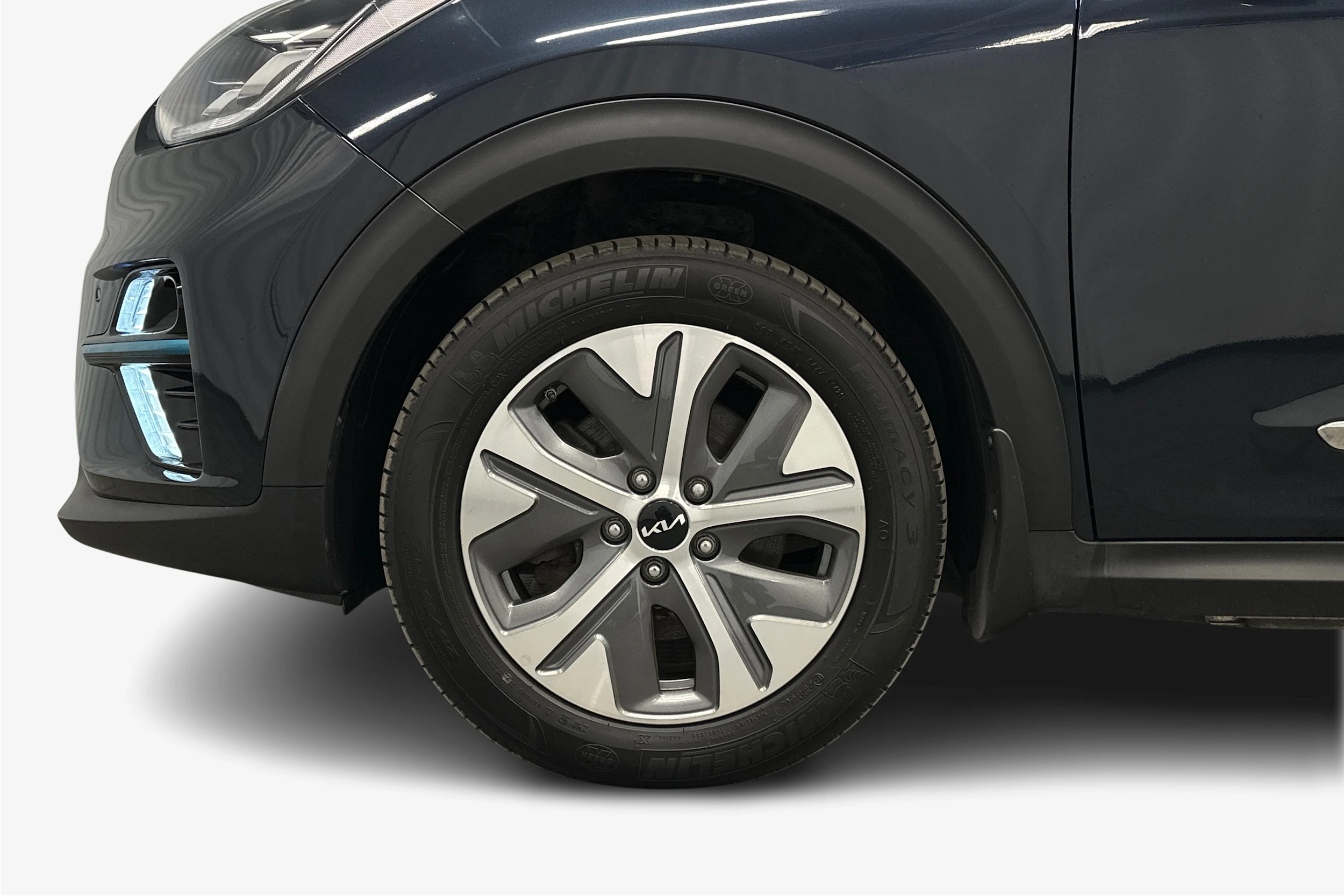 sininen Kia Niro Electric 2022 kuva 12.