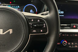 sininen Kia Niro Electric 2022 kuva 21.