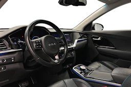 harmaa Kia Niro Electric 2022 kuva 8.