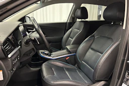 harmaa Kia Niro Electric 2022 kuva 17.
