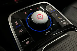 harmaa Kia Niro Electric 2022 kuva 27.