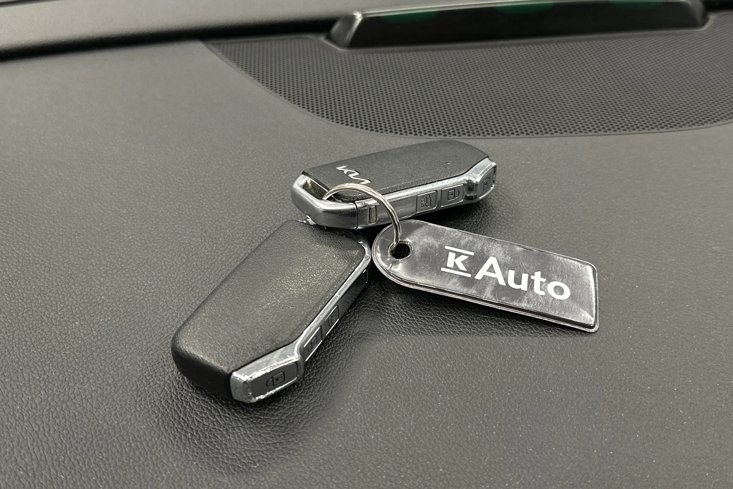 harmaa Kia Niro Electric 2022 kuva 28.