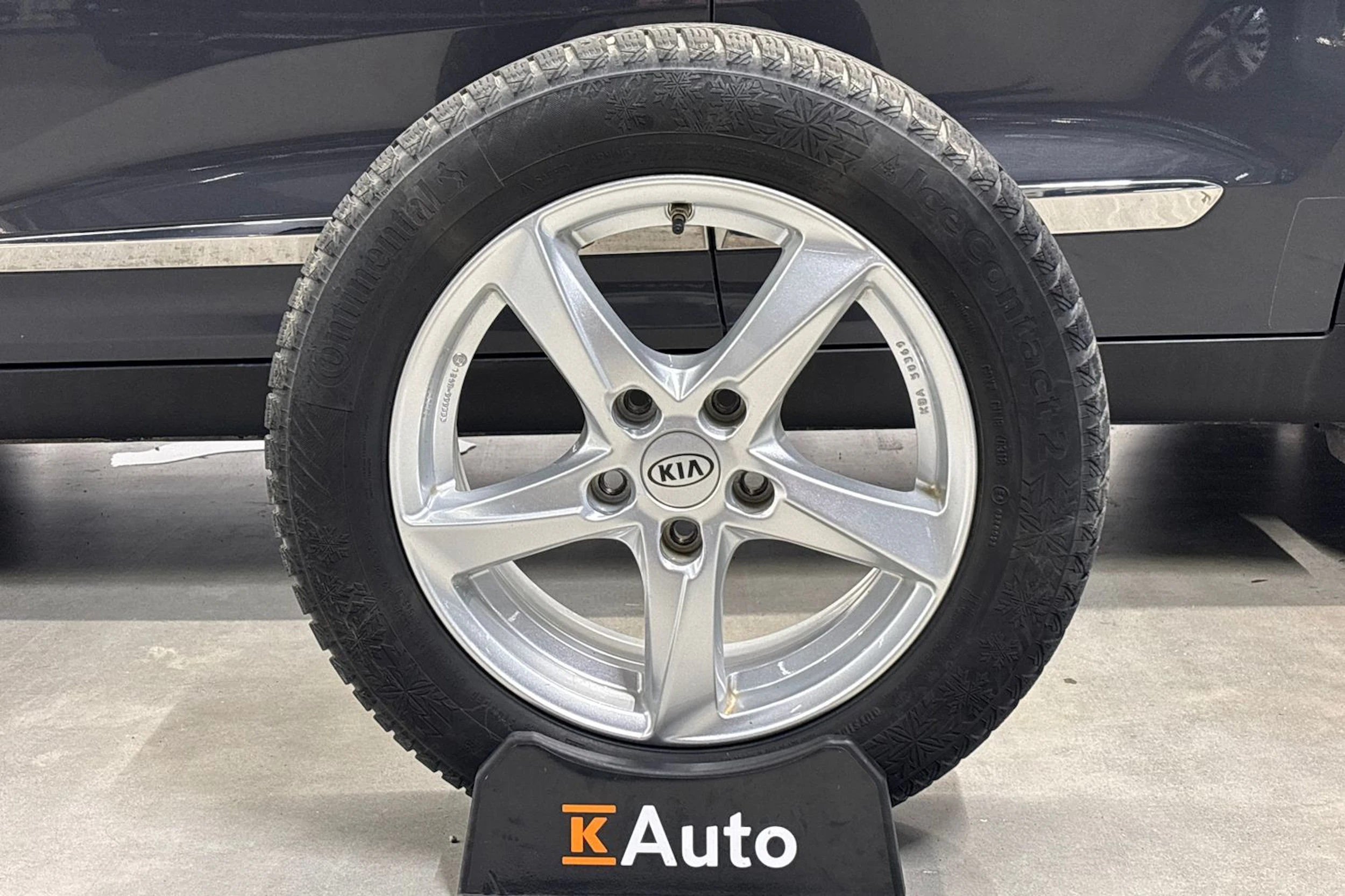 harmaa Kia Niro plug-in 2018 kuva 10.