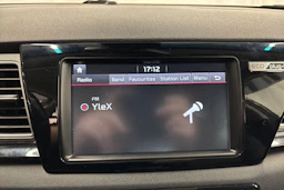 harmaa Kia Niro plug-in 2018 kuva 19.
