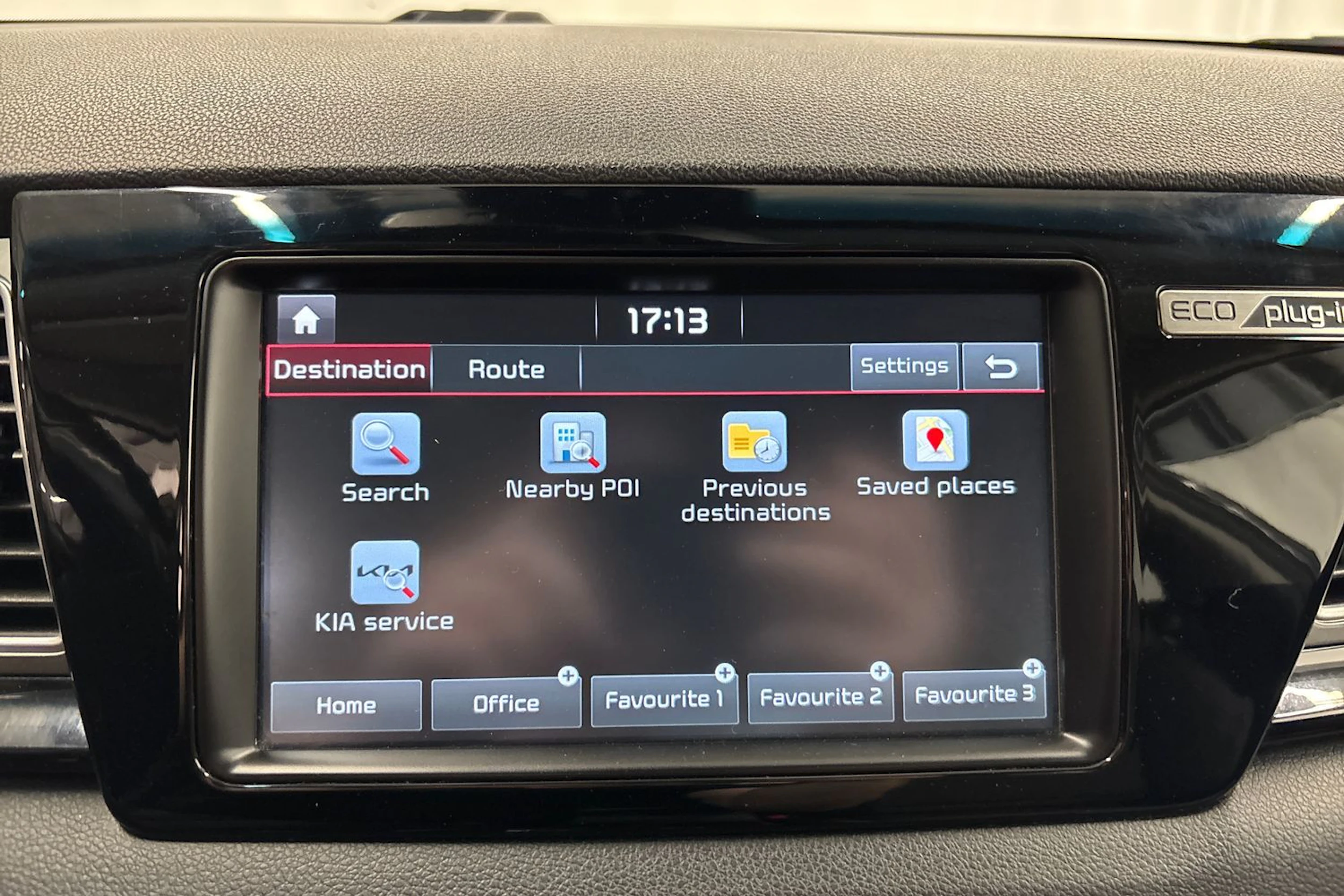harmaa Kia Niro plug-in 2018 kuva 21.