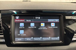harmaa Kia Niro plug-in 2018 kuva 21.
