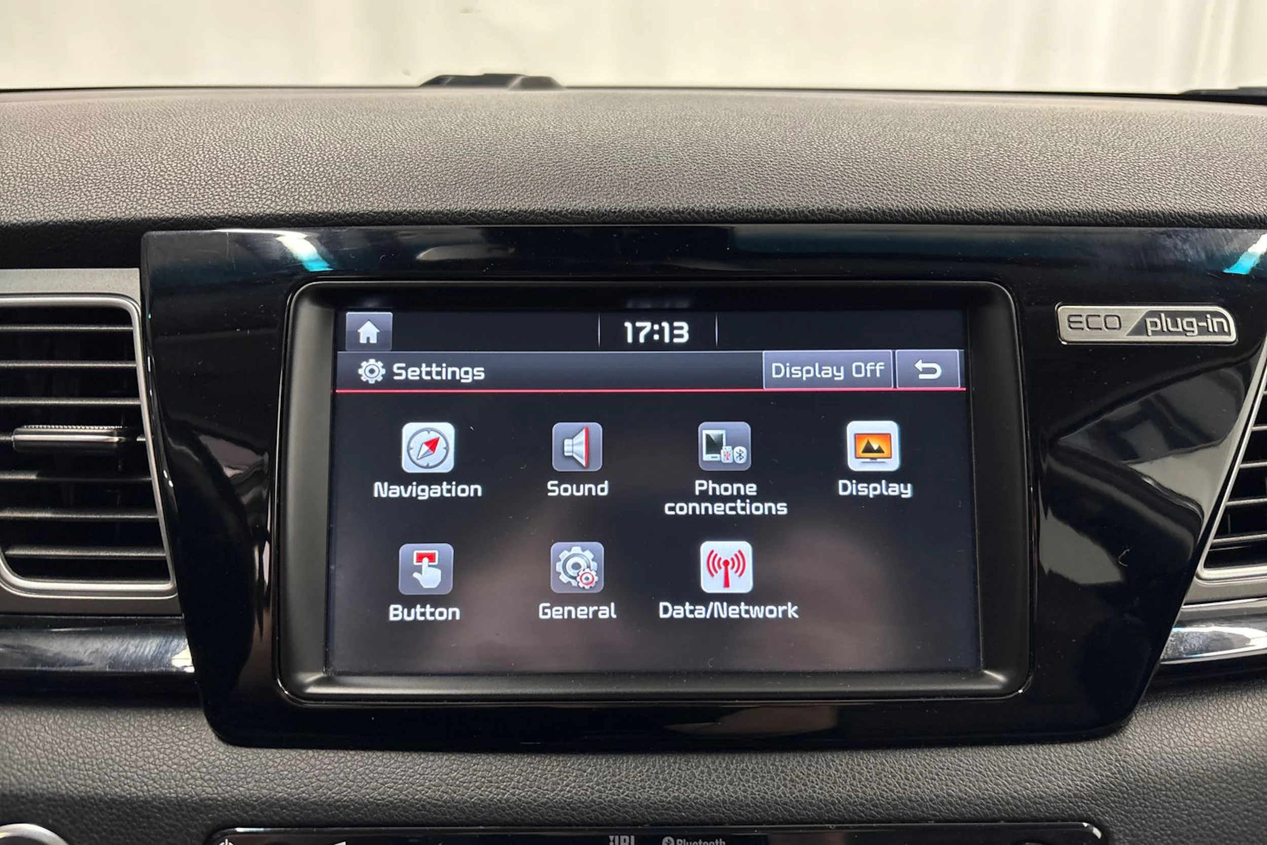 harmaa Kia Niro plug-in 2018 kuva 22.