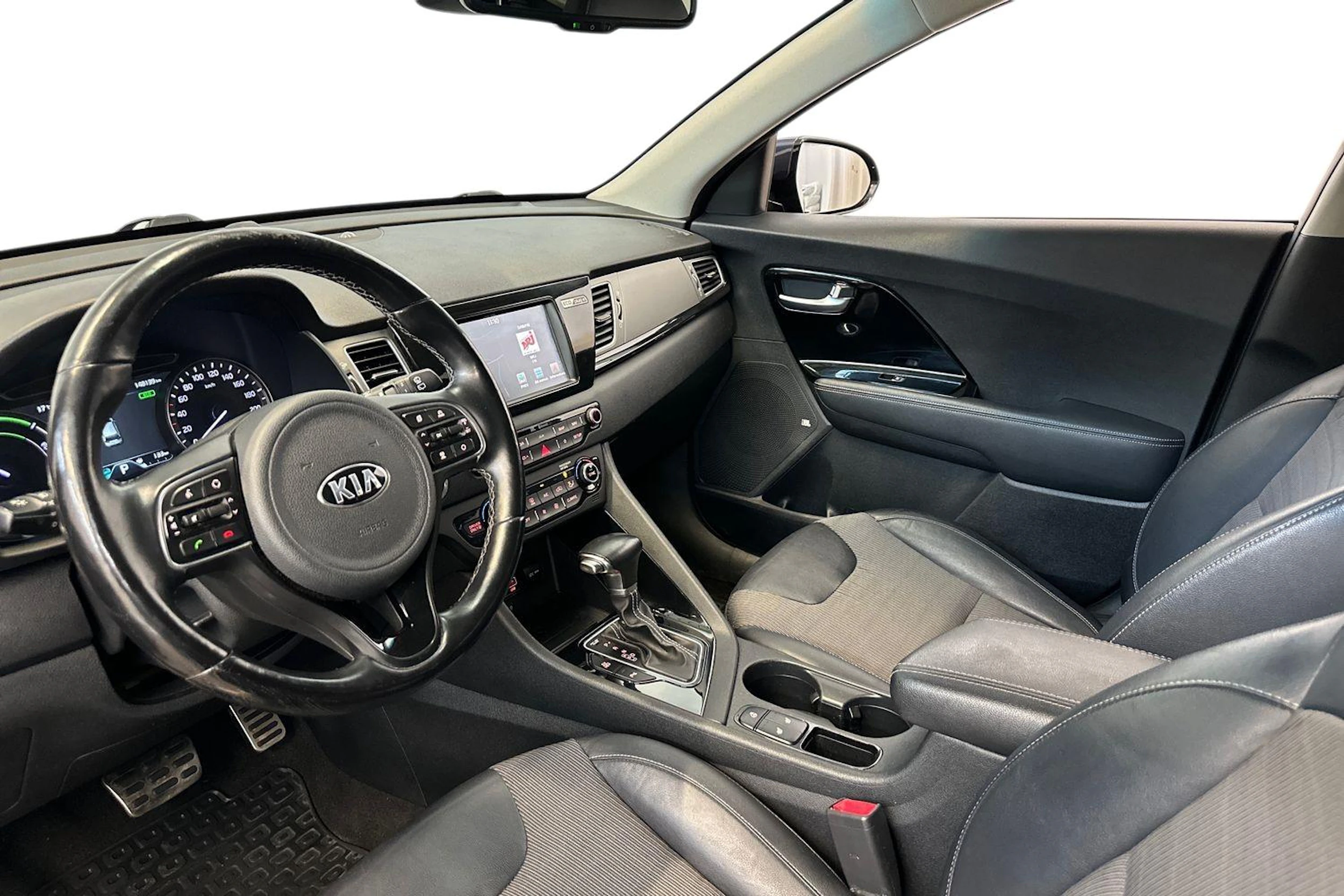 sininen Kia Niro plug-in 2019 kuva 6.