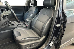 sininen Kia Niro plug-in 2019 kuva 7.