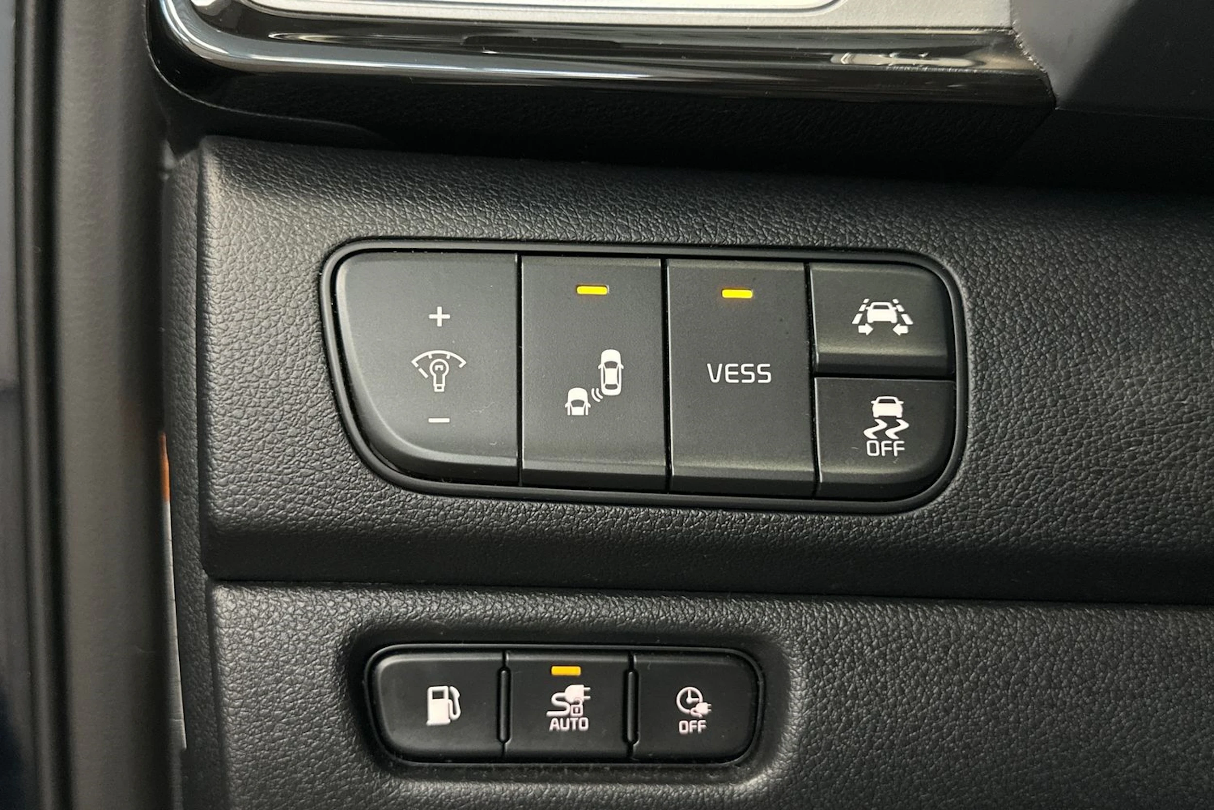 sininen Kia Niro plug-in 2019 kuva 16.