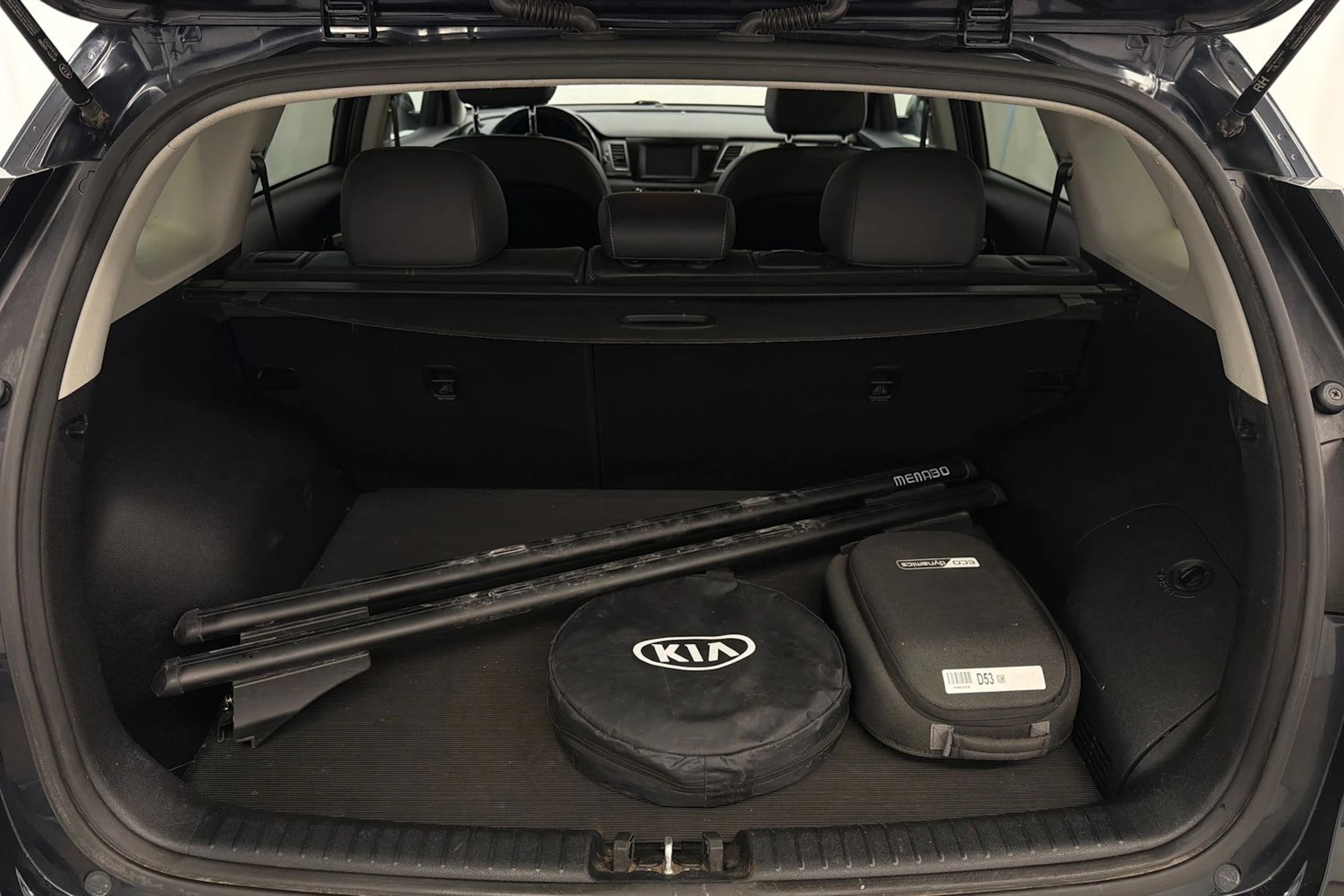 sininen Kia Niro 2019 kuva 13.