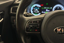 sininen Kia Niro 2019 kuva 16.