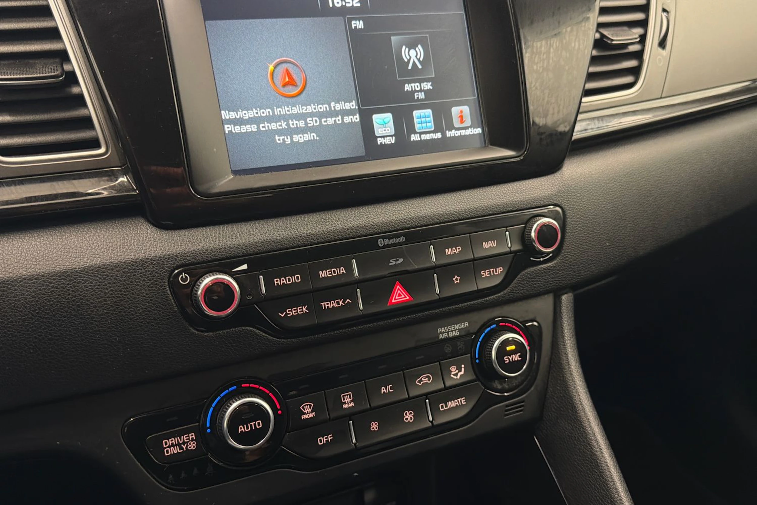 sininen Kia Niro 2019 kuva 19.