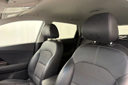 sininen Kia Niro 2019 kuva 26.