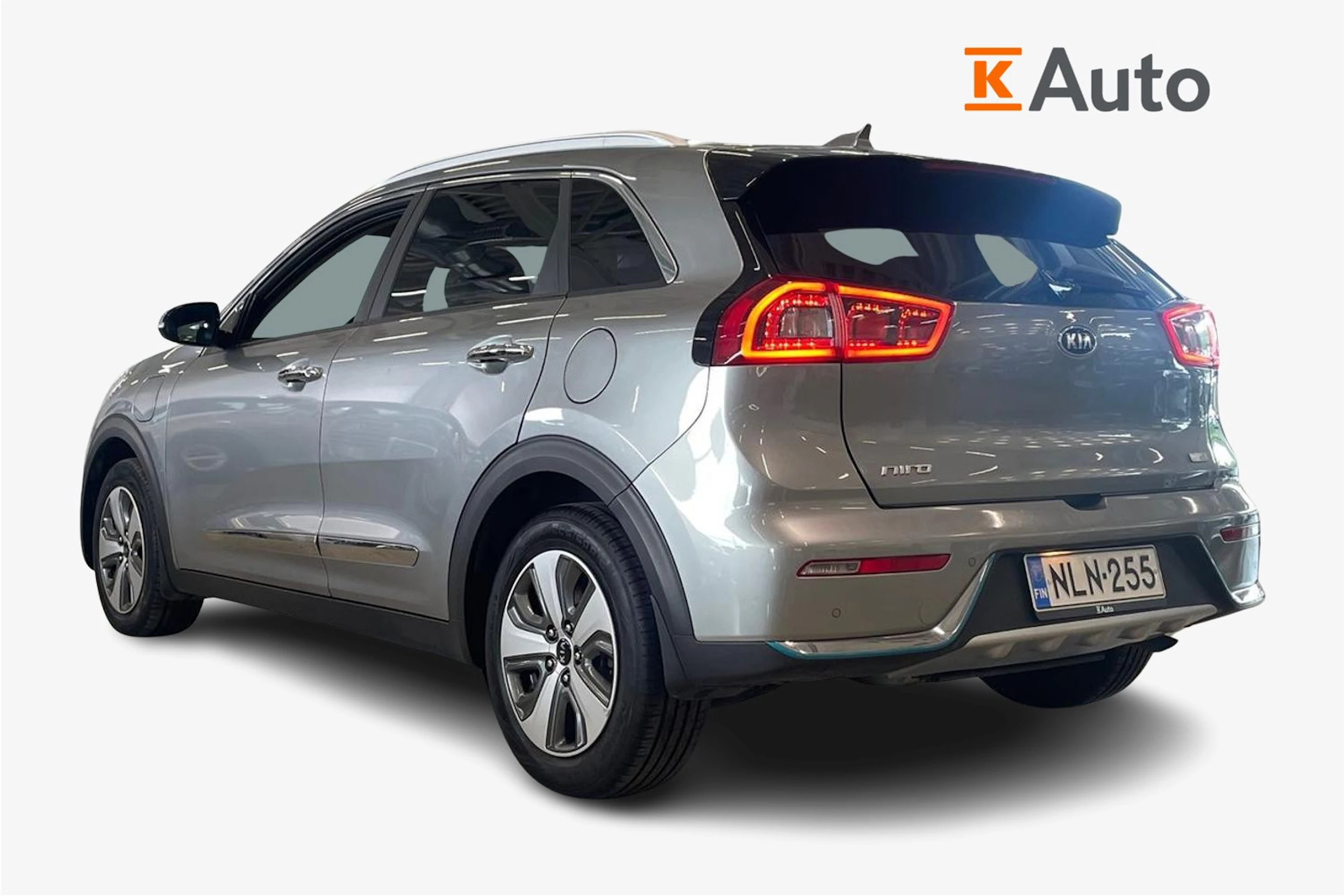 harmaa Kia Niro plug-in 2019 kuva 2.