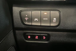 harmaa Kia Niro plug-in 2019 kuva 16.
