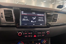 harmaa Kia Niro plug-in 2019 kuva 20.