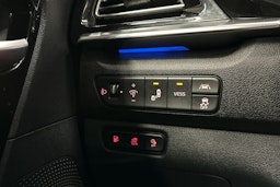 sininen Kia Niro plug-in 2020 kuva 11.