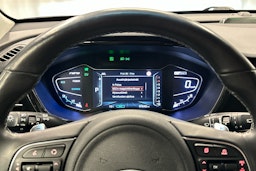 sininen Kia Niro plug-in 2020 kuva 12.