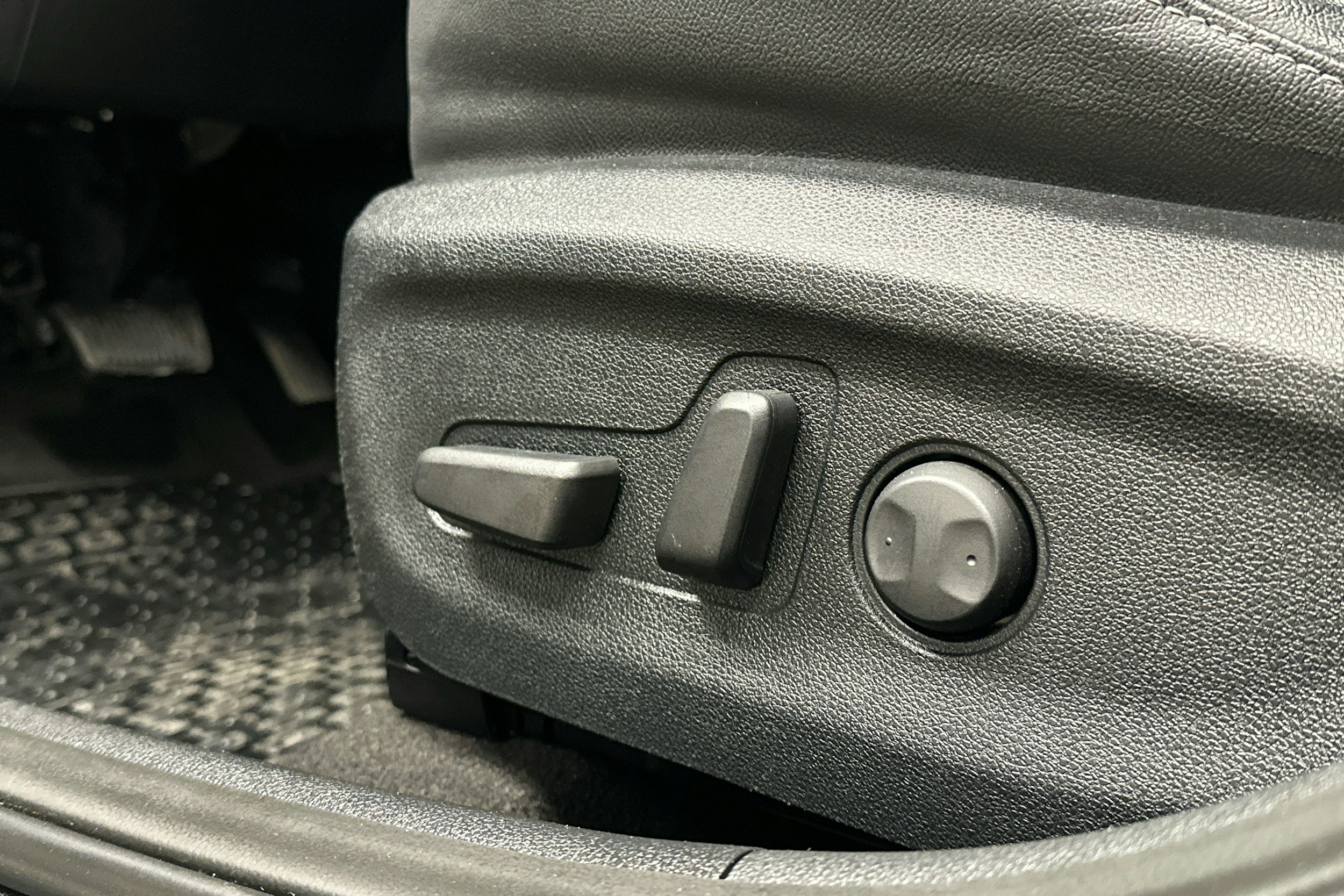 sininen Kia Niro plug-in 2020 kuva 20.