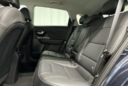 sininen Kia Niro plug-in 2020 kuva 22.