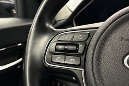sininen Kia Niro plug-in 2020 kuva 19.