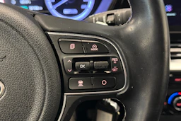 met. harmaa Kia Niro plug-in 2020 kuva 16.