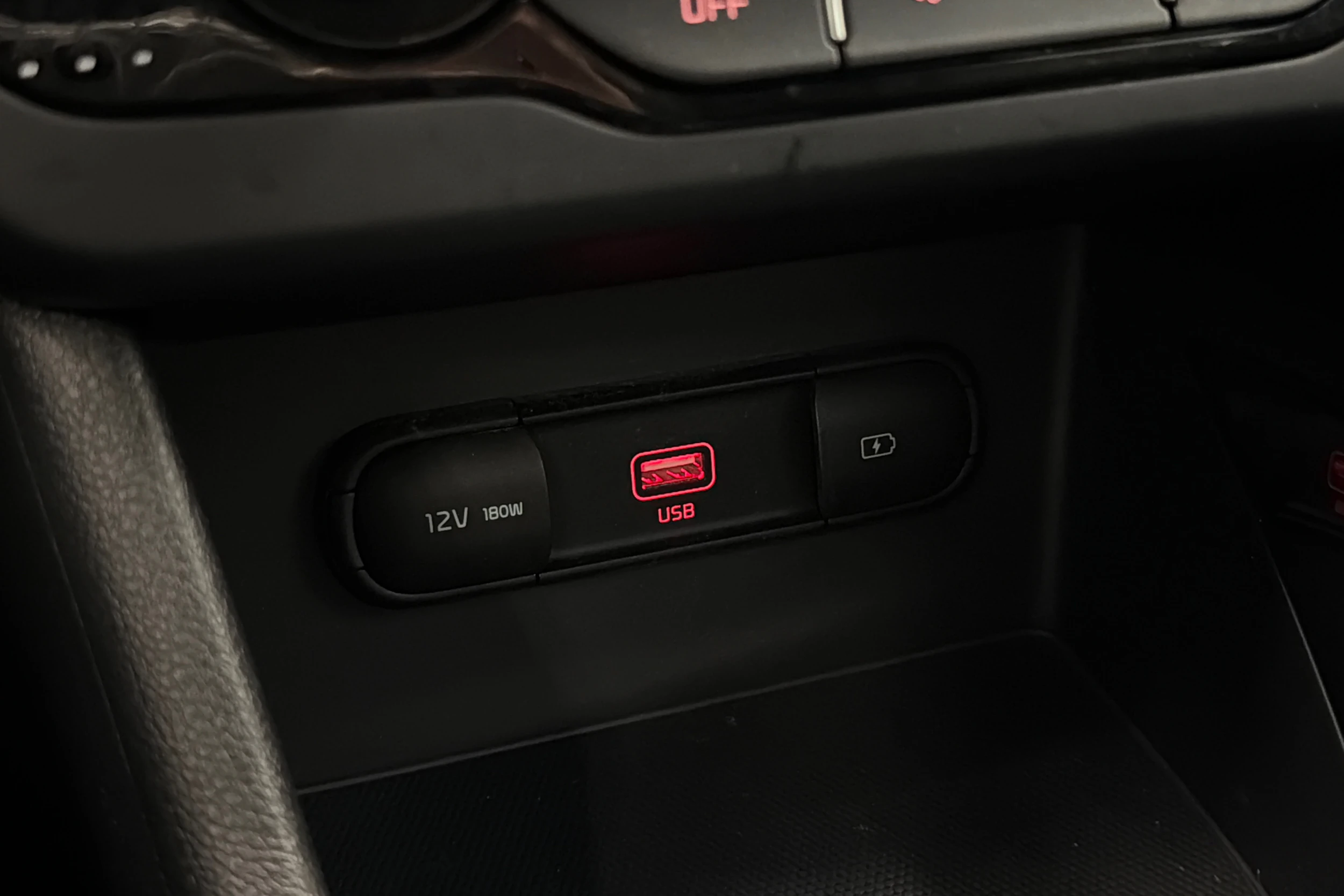 met. harmaa Kia Niro plug-in 2020 kuva 23.