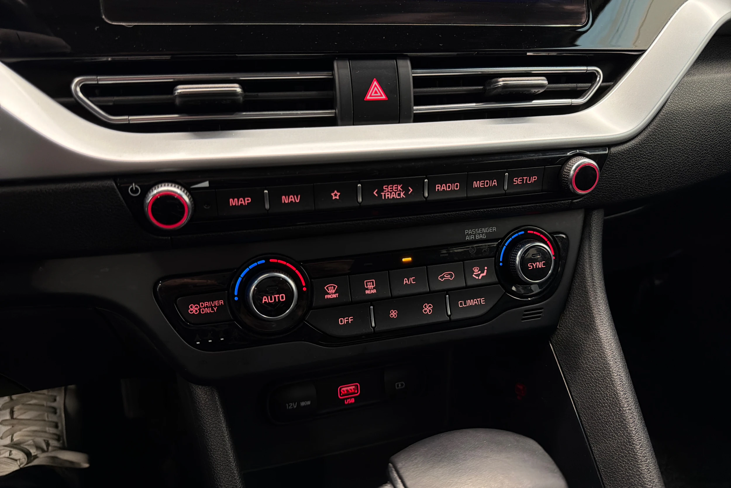 met. harmaa Kia Niro plug-in 2020 kuva 24.
