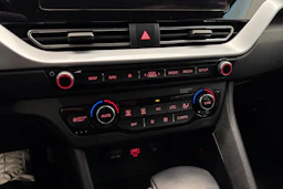 met. harmaa Kia Niro plug-in 2020 kuva 24.